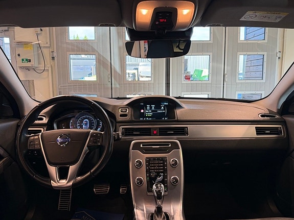 Volvo V70 5 of 30