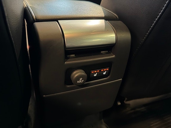 Volvo V70 20 of 30
