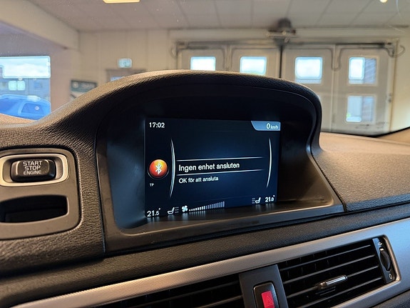 Volvo V70 15 of 30