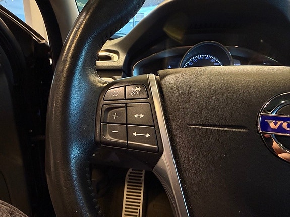 Volvo V70 18 of 30