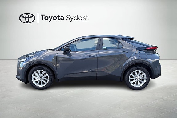 Toyota C-HR 4 of 17