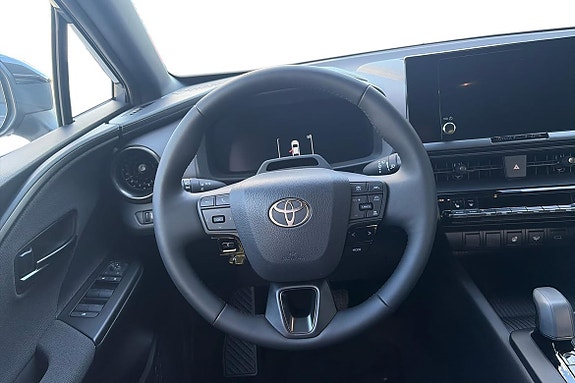 Toyota C-HR 10 of 17