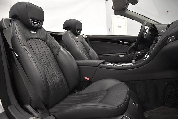 Mercedes-Benz SL63 11 of 21