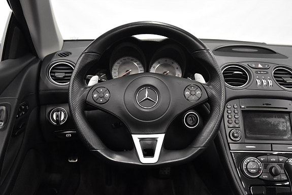 Mercedes-Benz SL63 3 of 21