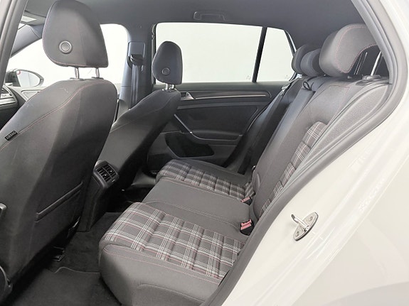 Volkswagen Golf I 13 of 22