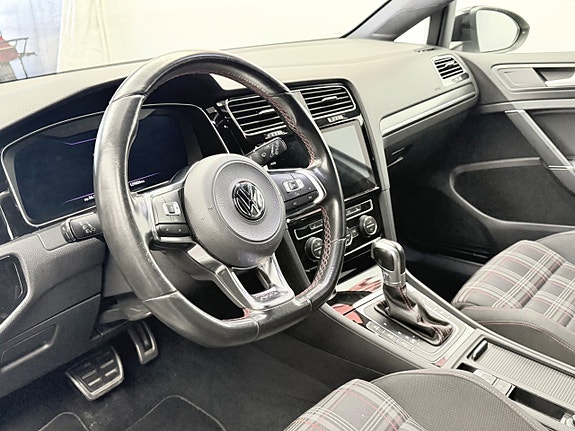Volkswagen Golf I 11 of 22