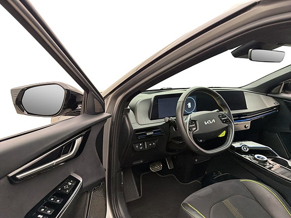 Kia EV6 12 of 30