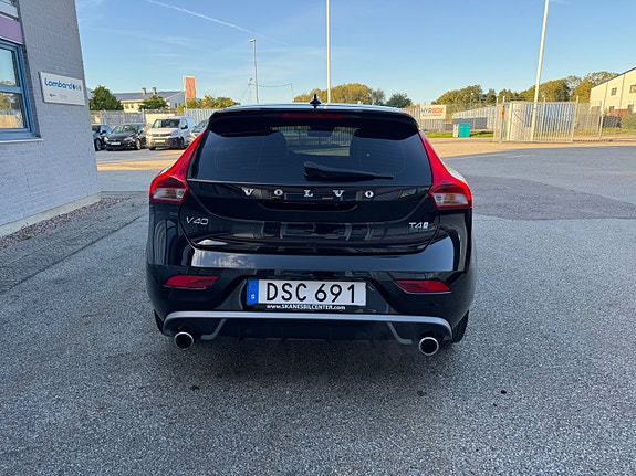 Volvo V40 14 of 14