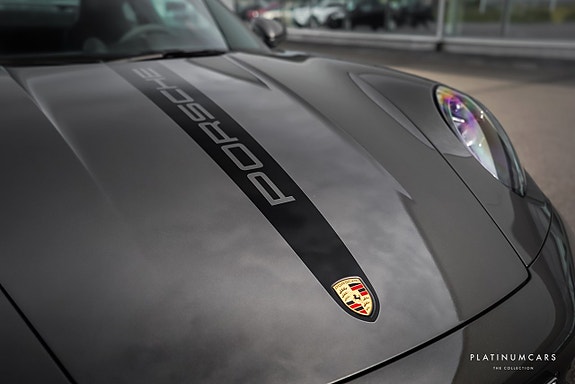 Porsche 911 16 of 21