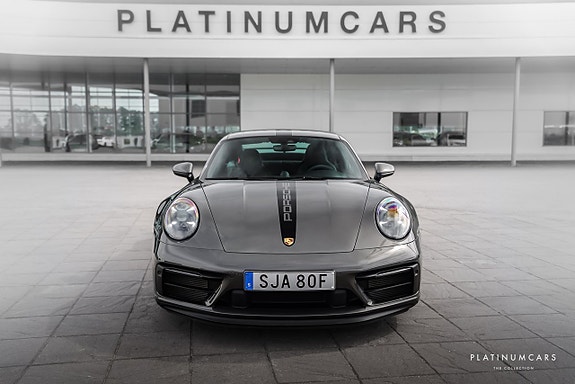 Porsche 911 3 of 21