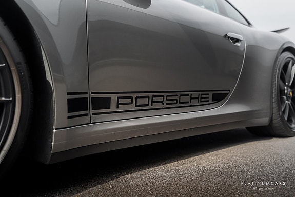 Porsche 911 18 of 21