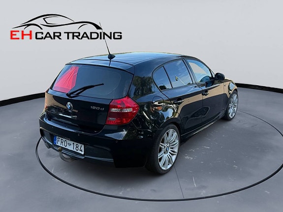 BMW 120d 3 of 11