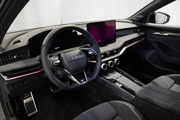 Skoda Superb 12 of 24