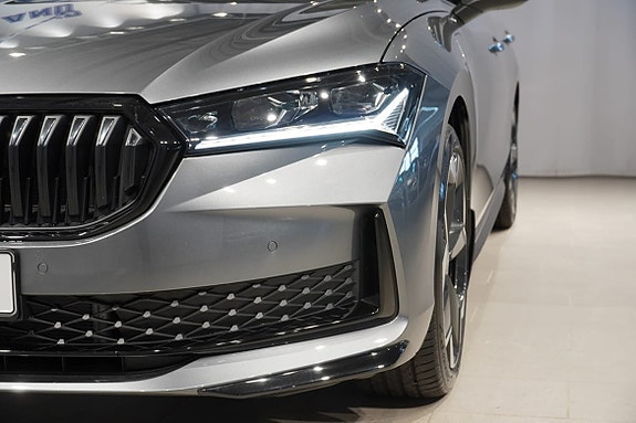 Skoda Superb 3 of 24