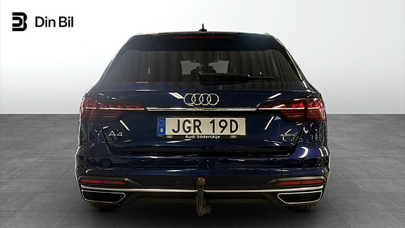 Audi A4 5 of 12