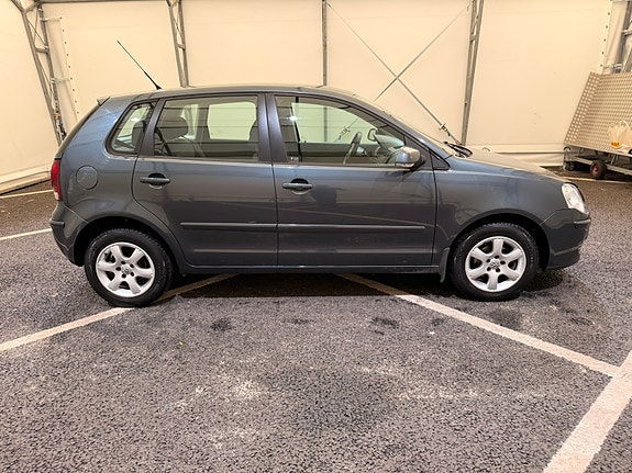 Volkswagen Polo 8 of 20