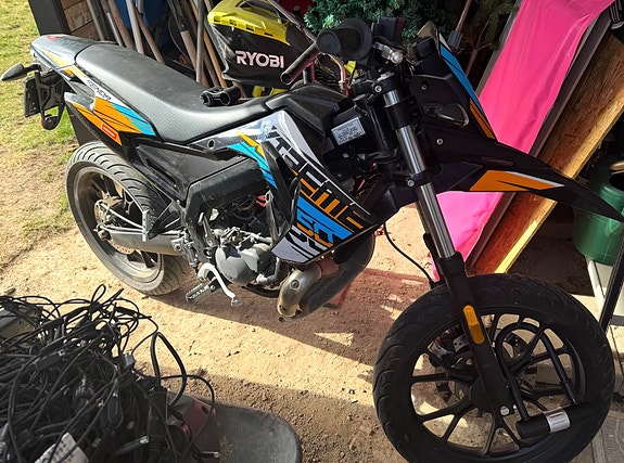Derbi SENDA X-TREME 50 SM 4 of 4