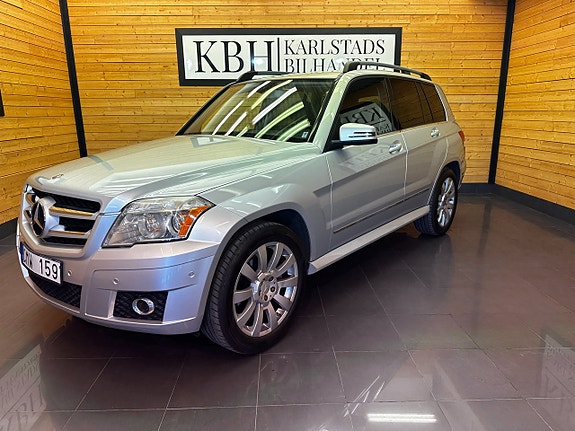 Mercedes-Benz GLK350 3 of 24