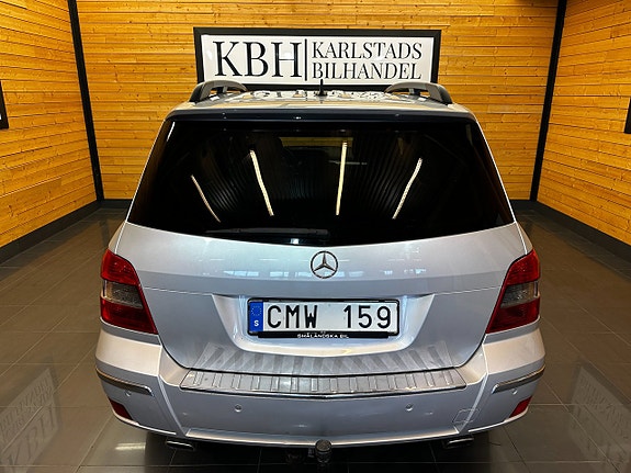 Mercedes-Benz GLK350 5 of 24