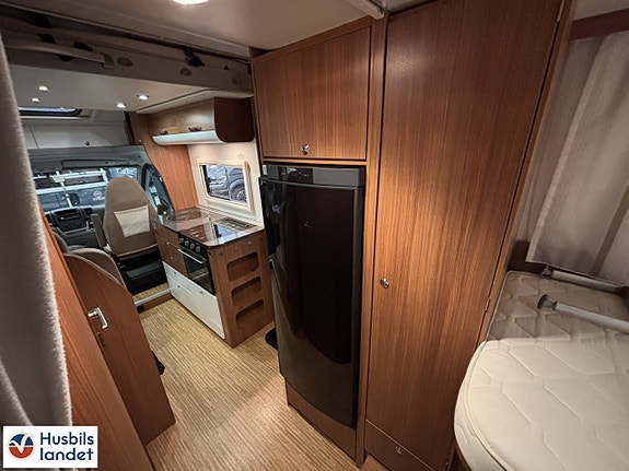 Adria MATRIX M 680SL 7 of 11