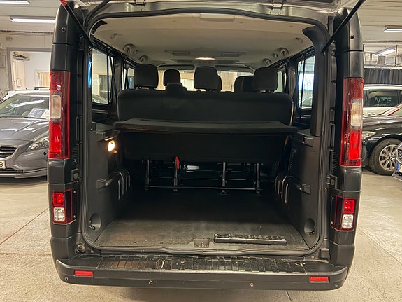 Renault Trafic 18 of 18