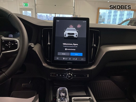 Volvo XC60 14 of 19