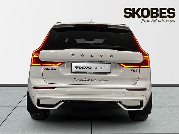 Volvo XC60 6 of 19