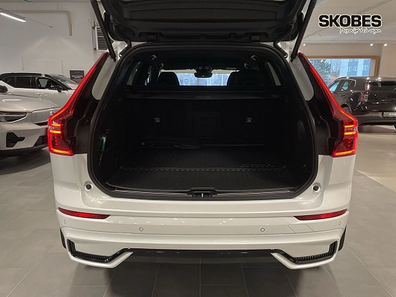 Volvo XC60 16 of 19