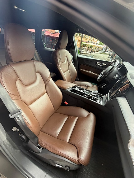 Volvo XC60 5 of 7