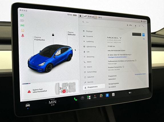Tesla Model Y 26 of 30