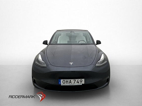 Tesla Model Y 3 of 30