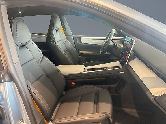 Polestar 4 7 of 12