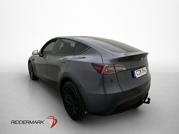 Tesla Model Y 6 of 30