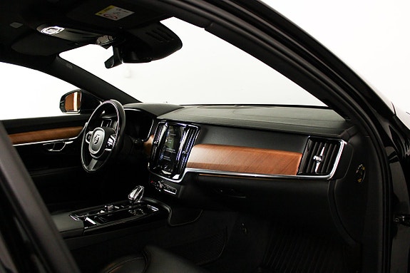 Volvo V90 19 of 28