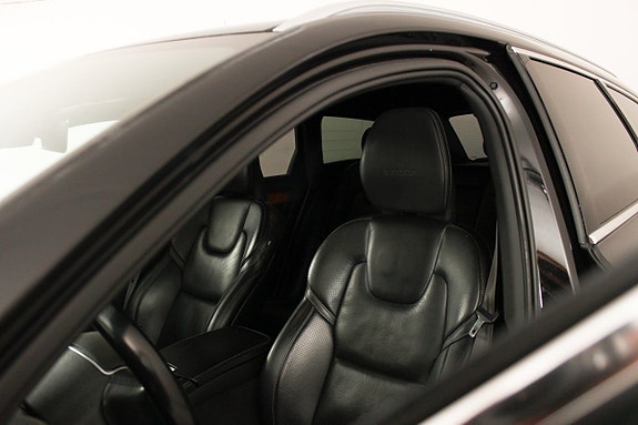 Volvo V90 16 of 28