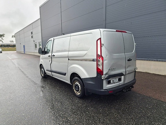 Ford Transit 3 of 10
