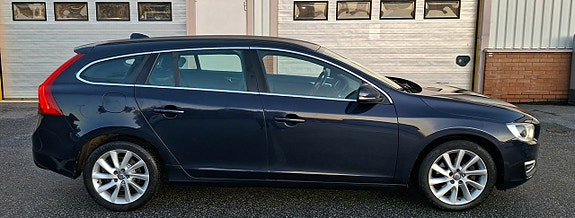 Volvo V60 5 of 15