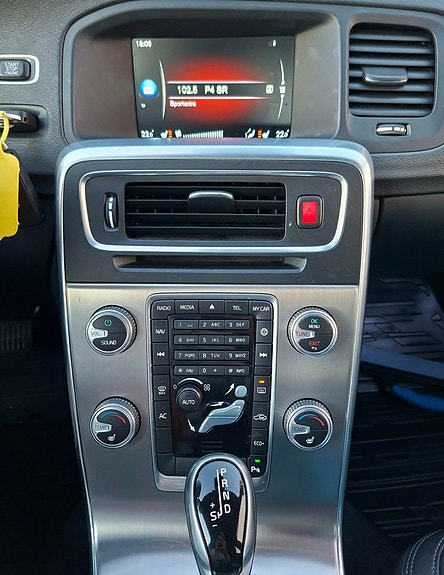 Volvo V60 13 of 15