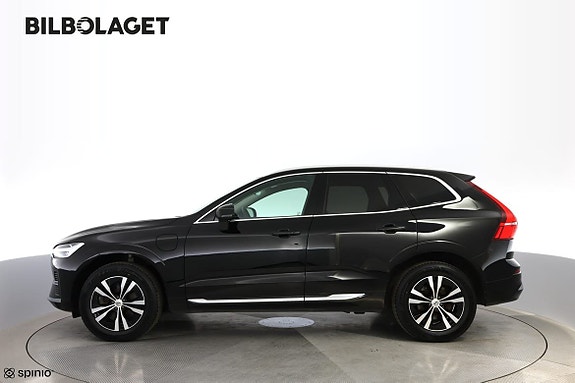 Volvo XC60 2 of 17
