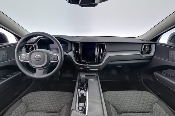 Volvo XC60 7 of 17