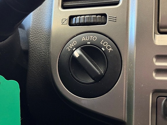Nissan X-Trail 14 of 18