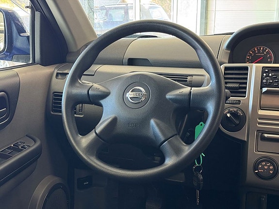 Nissan X-Trail 10 of 18