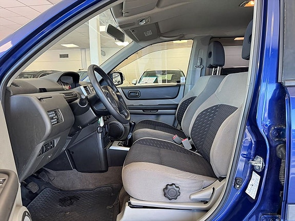 Nissan X-Trail 7 of 18
