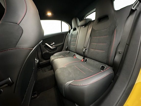Mercedes-Benz A250 e 16 of 30