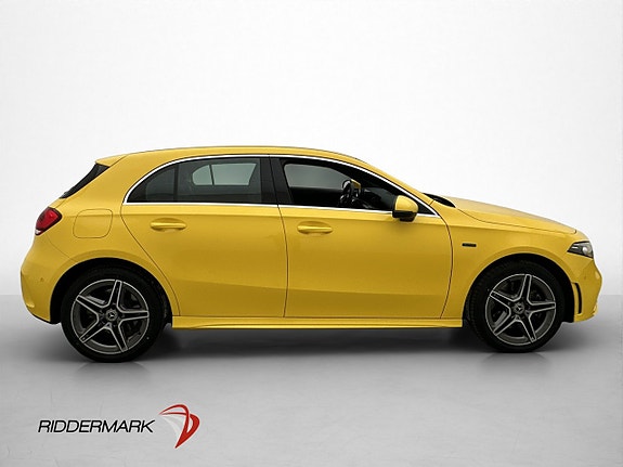 Mercedes-Benz A250 e 9 of 30