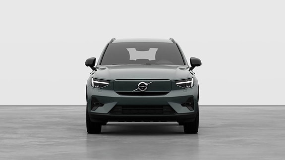 Volvo EX40 2 of 20