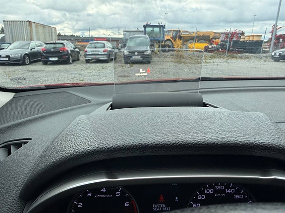Mitsubishi Eclipse Cross 11 of 16