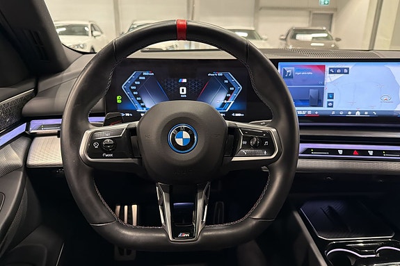 BMW i5 10 of 26