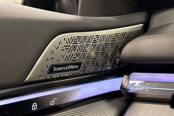 BMW i5 18 of 26
