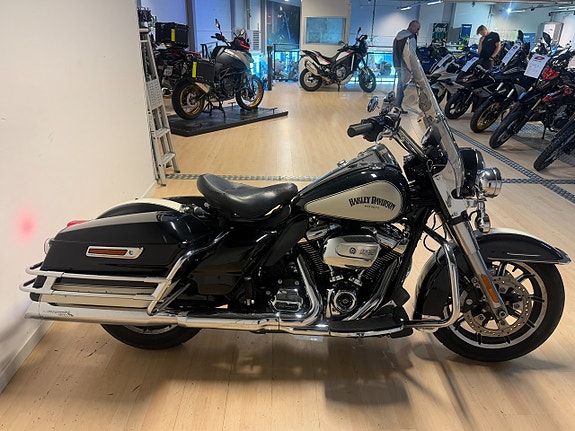 Harley-Davidson Road King Police 1.7 Milwaukee-Eight 107 Stage 2 4 of 11